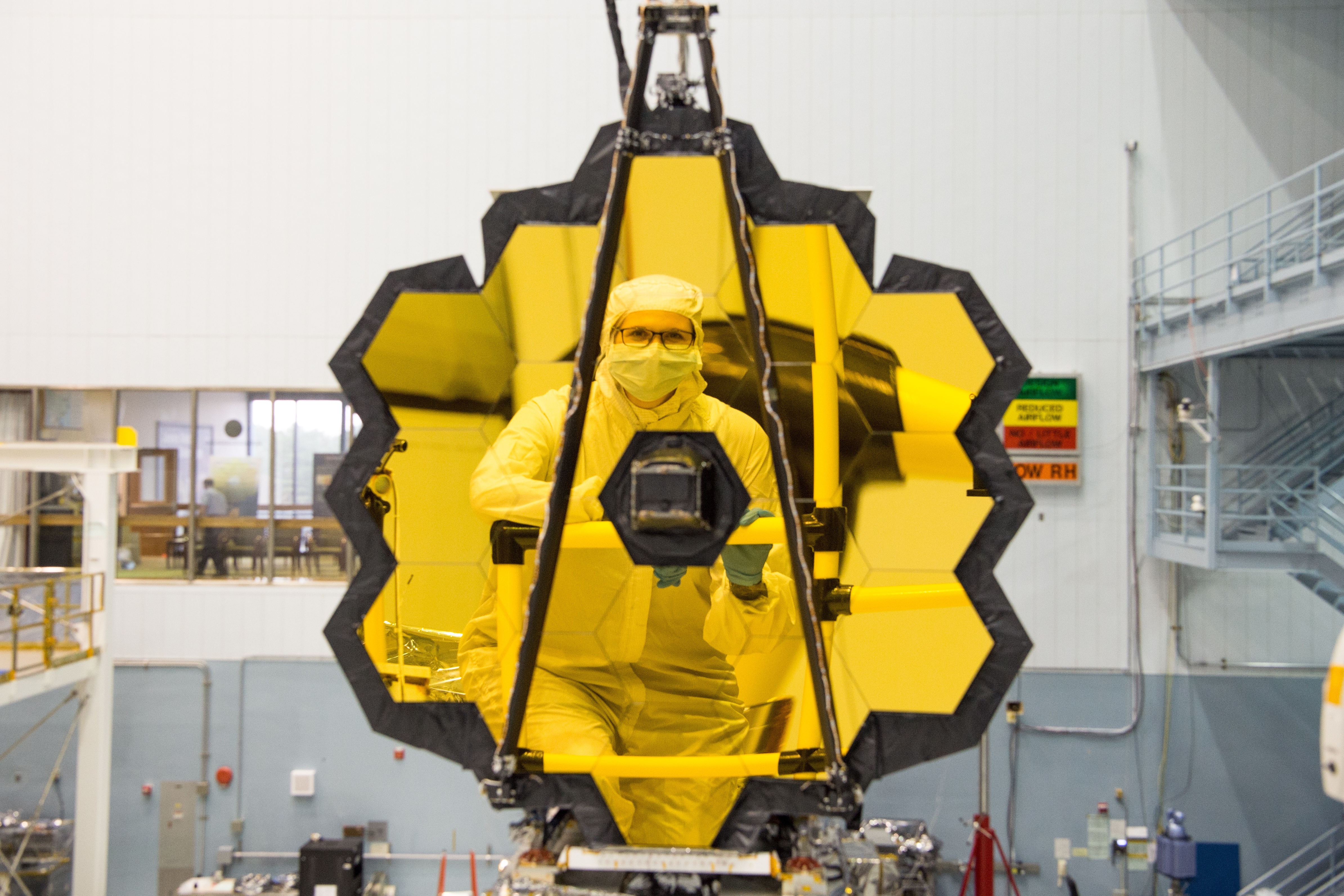 Hanging out in the center of curvature of the primary mirror of JWST